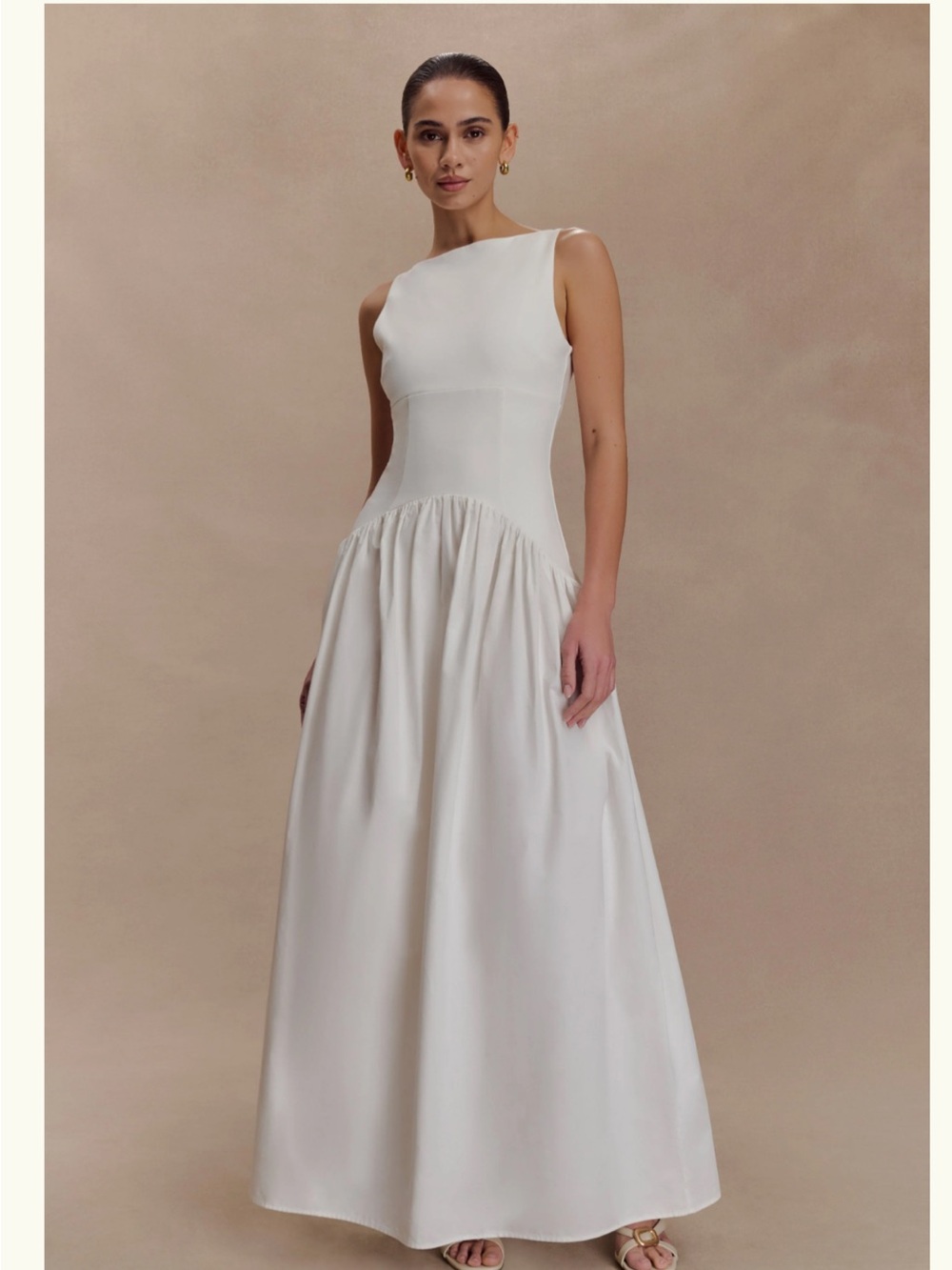 Meshki White Midi Midi Dress
Graduation dress
